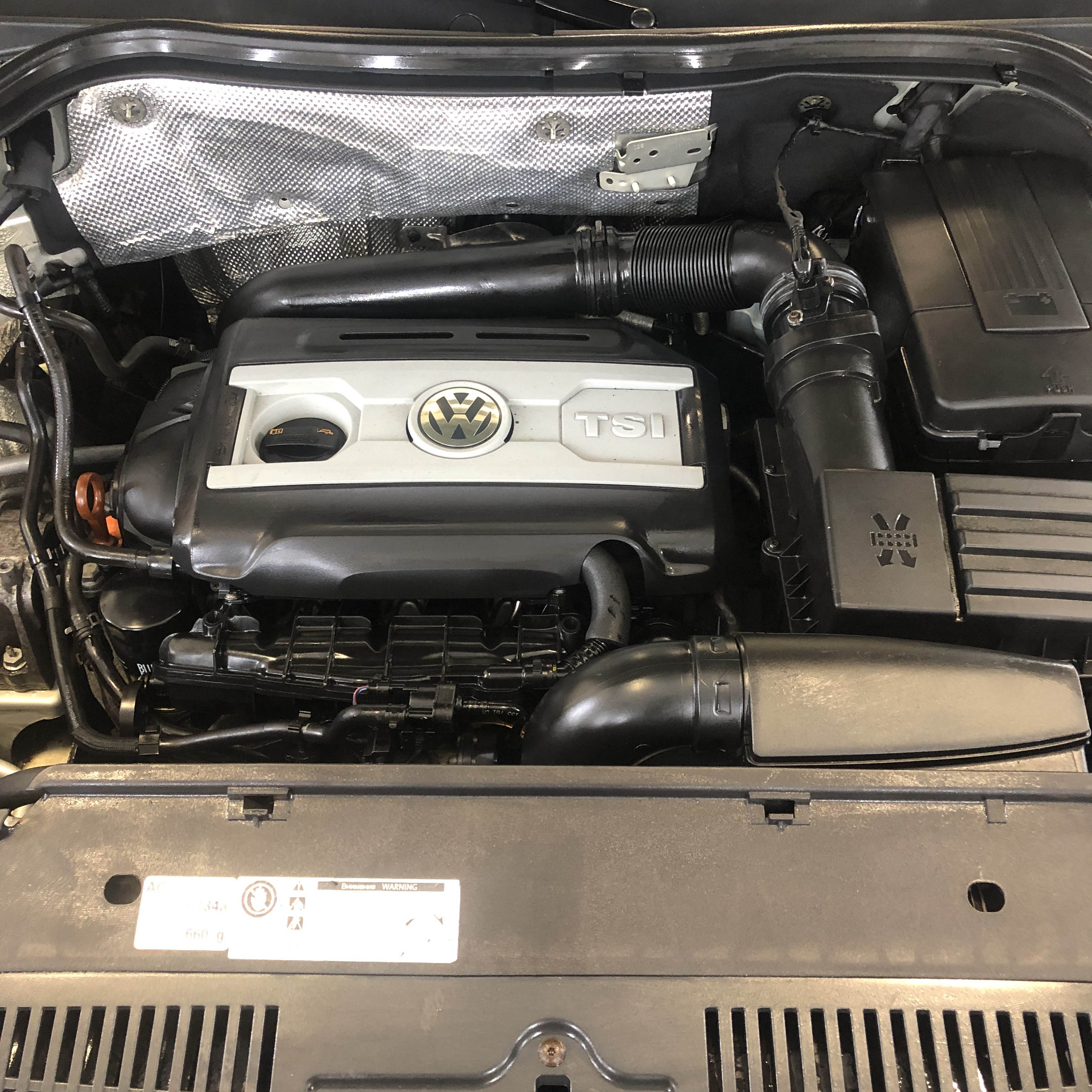 Volkswagen Tiguan - Детейлинг моторного отсека